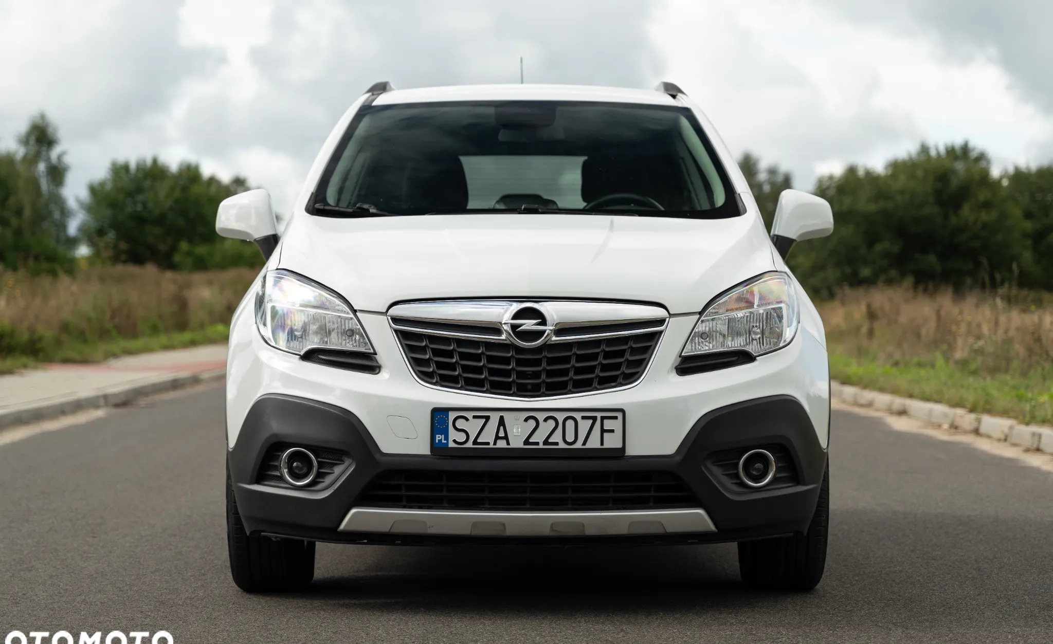 Opel Mokka cena 38500 przebieg: 176000, rok produkcji 2014 z Zawiercie małe 211